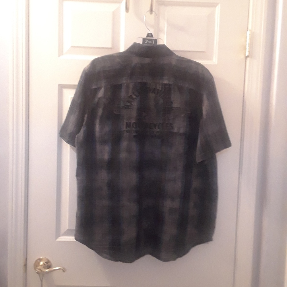 Short sleeve button down shirt